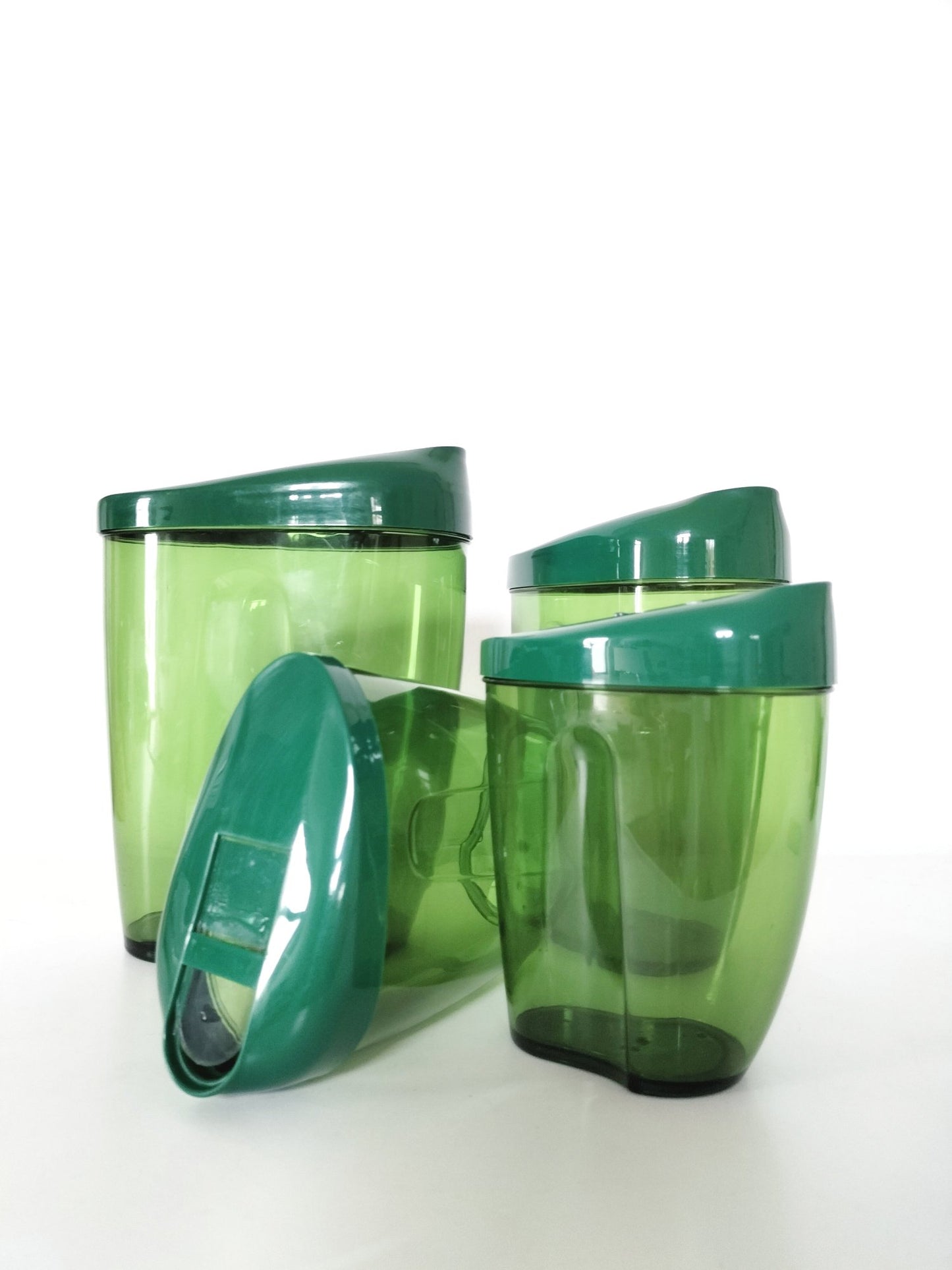 Set de 4 pots de conservation en plastique